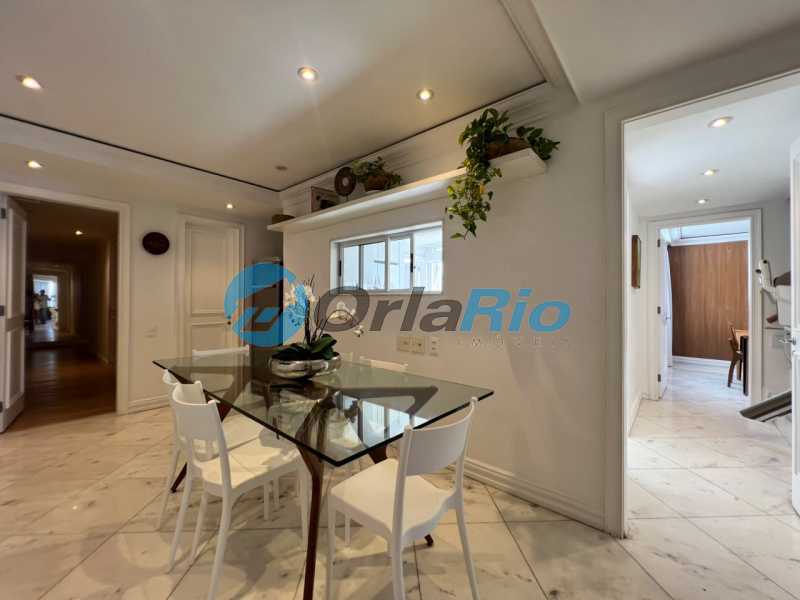 Conheça copa cozinha do imóvel - Cobertura à venda Avenida Atlântica, Copacabana, Rio de Janeiro - R$ 17.000.000 - OLCO40049 - 19 copa cozinha - 19