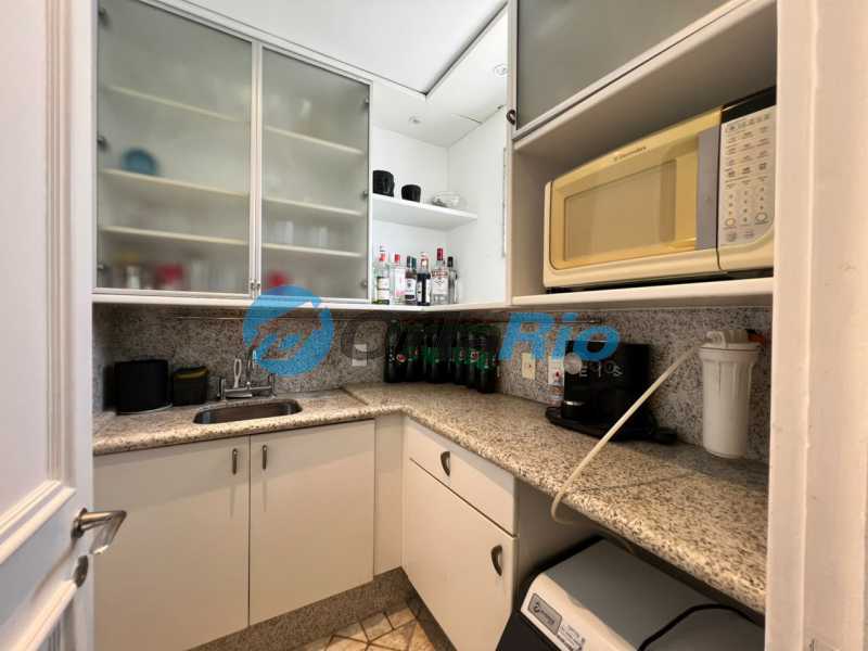 Conheça cozinha do imóvel - Cobertura à venda Avenida Atlântica, Copacabana, Rio de Janeiro - R$ 17.000.000 - OLCO40049 - 28 cozinha - 28