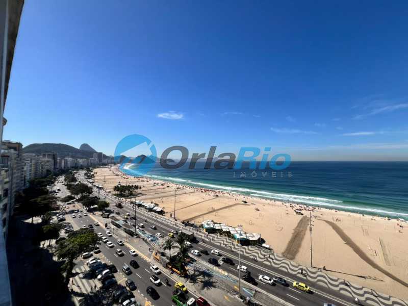 Conheça vista sala do imóvel - Cobertura à venda Avenida Atlântica, Copacabana, Rio de Janeiro - R$ 17.000.000 - OLCO40049 - 6 vista sala - 6