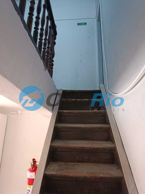 Conheça ACESSO AO 2 PAVIMENTO do imóvel - Loja 184m² à venda Rua Senhor dos Passos, Centro, Rio de Janeiro - R$ 2.100.000 - OLLJ00012 - 15 ACESSO AO 2 PAVIMENTO - 15