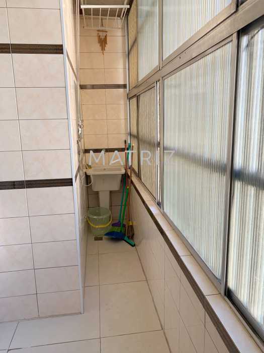 AREA DE SERVIÇO - 18