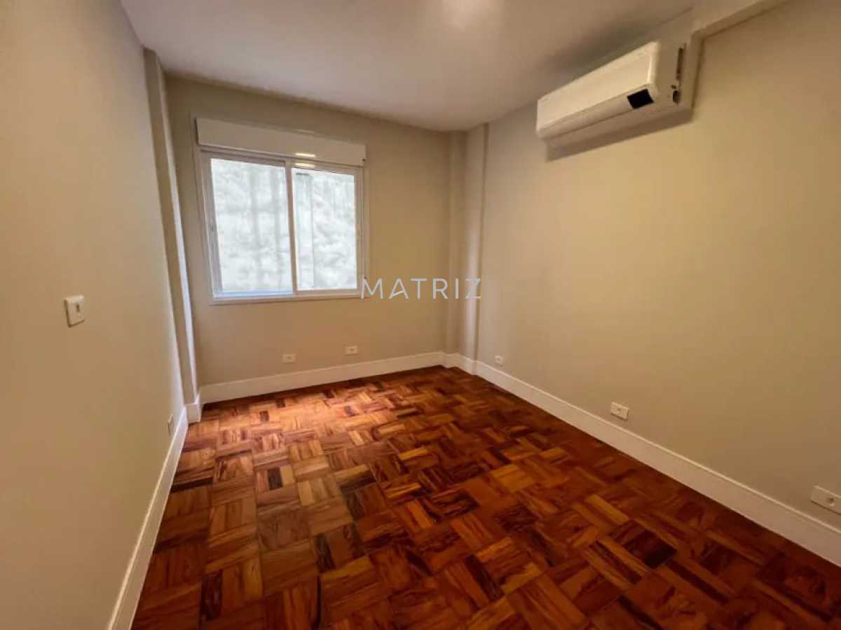 QUARTO - 12