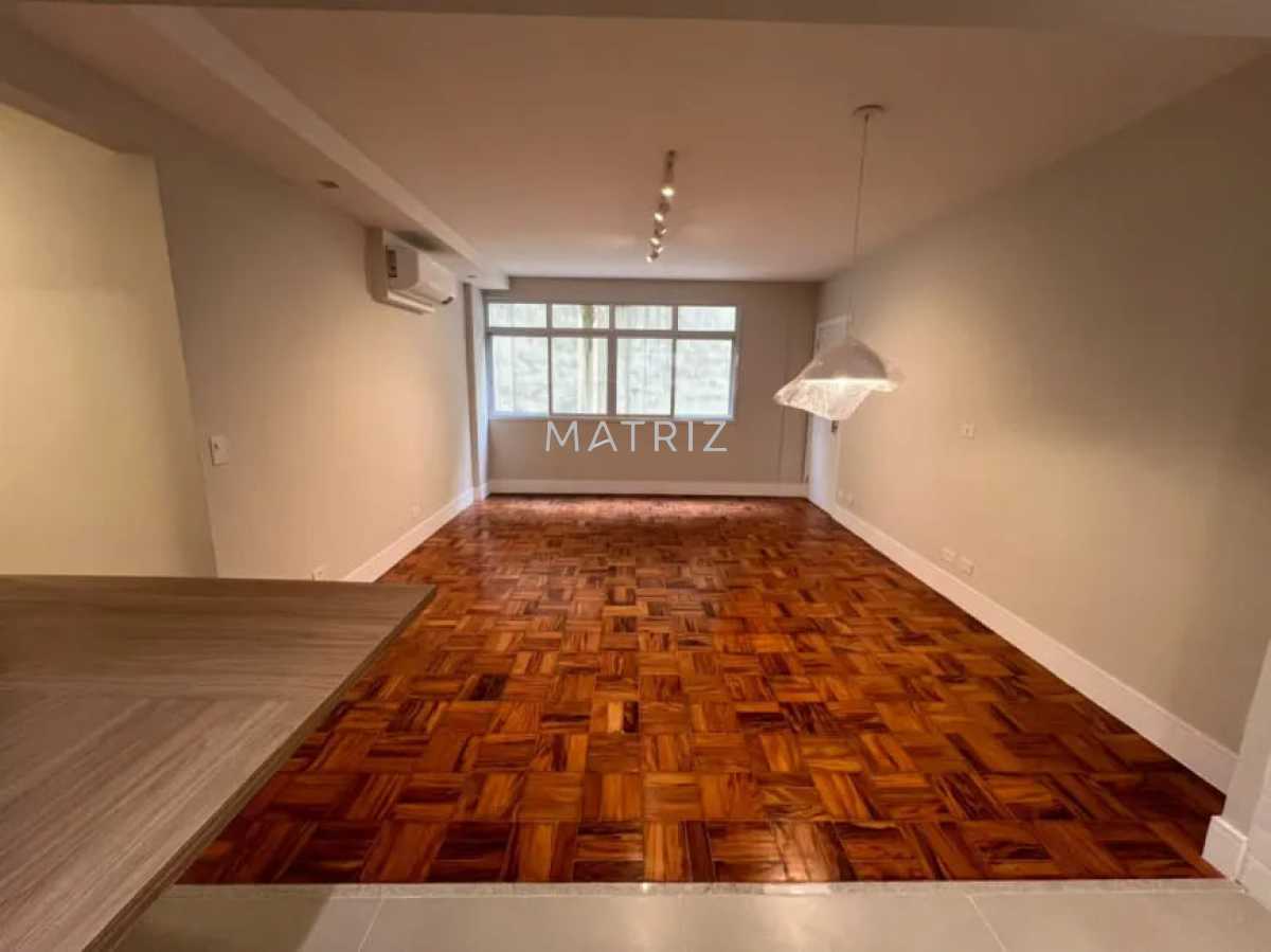 SALA - 9