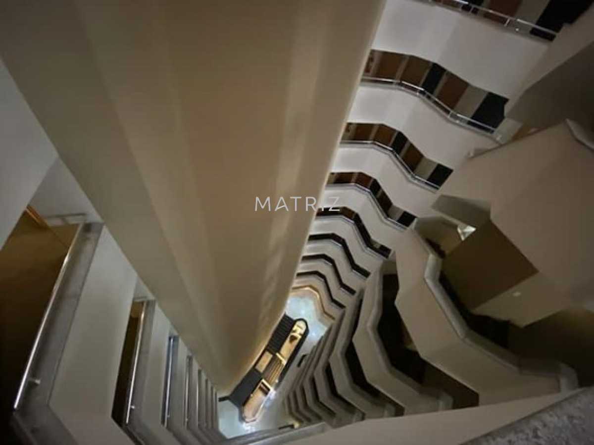 FLAT - 9