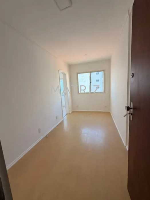 SALA - 2