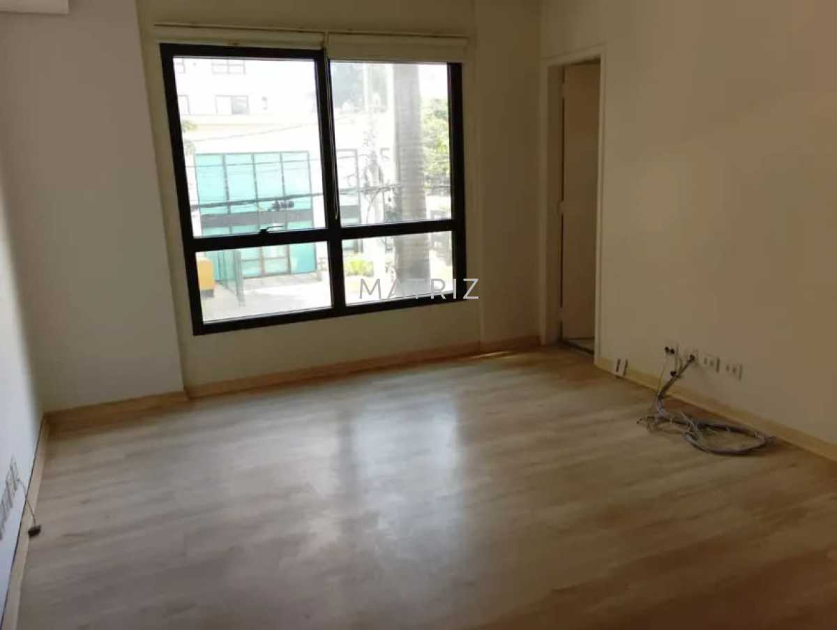 CONJUNTO COMERCIAL - 1