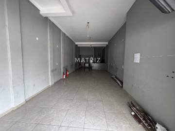 Loja 200m² para alugar Alameda Lucas Nogueira Garcez, Vila Thais, Atibaia - R$ 10.000 - LojaB