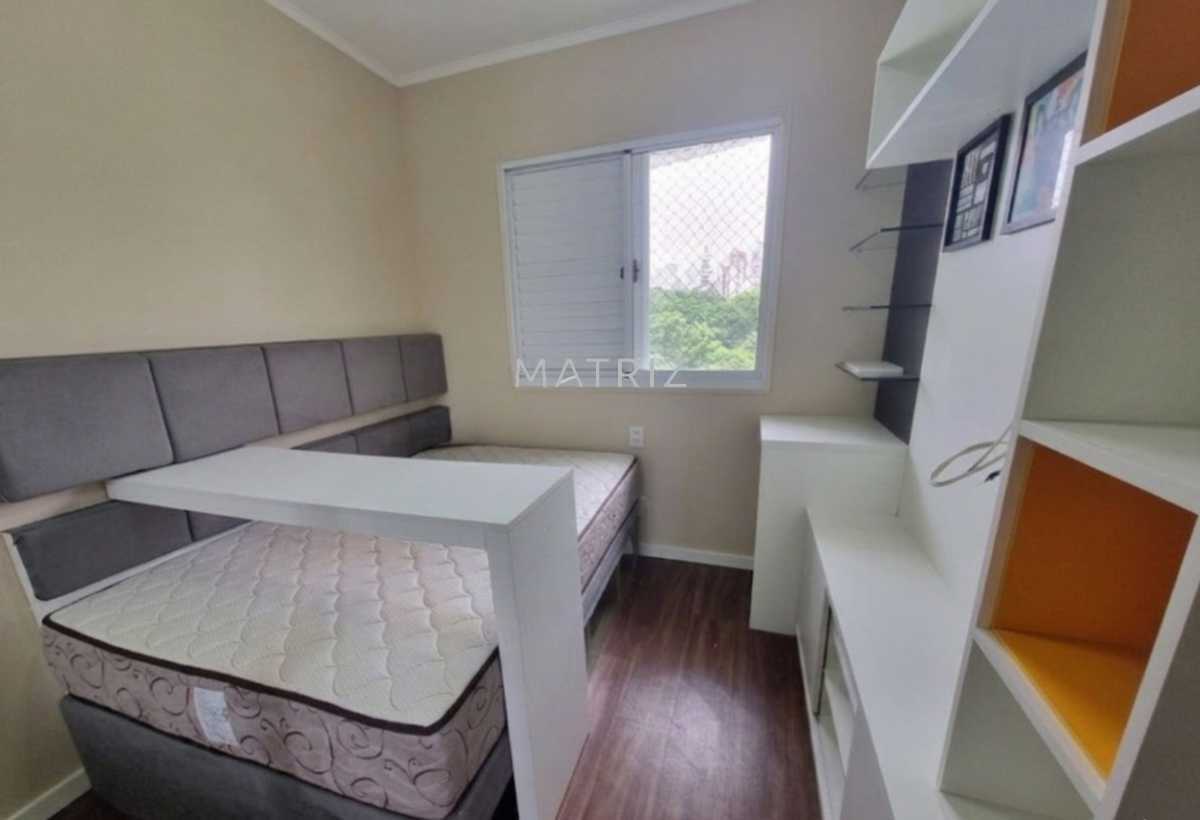 QUARTO II - 15