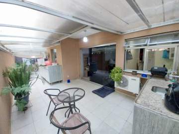 Imperdível - Maravilhoso apartamento tipo Garden, com área exclusiva, condomínio clube, Pechincha, Oportunidade! - RMAA20001