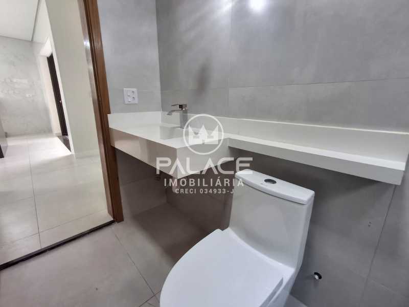 PACN30012 17. - 18