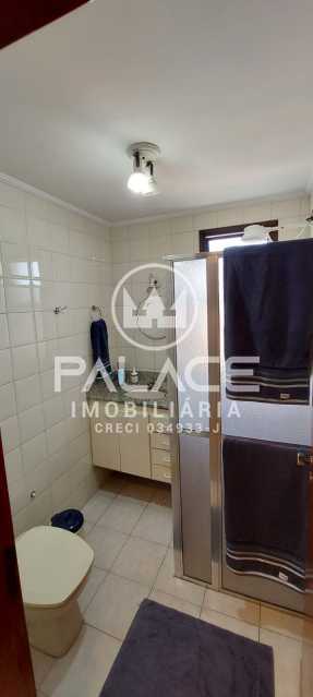 PAAP10024 Petinelli 12. - 13