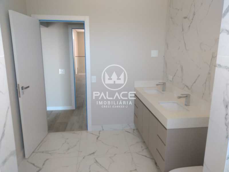 wc suite - 17