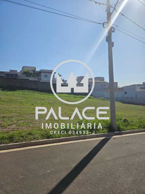 0b4294f2-495b-4958-8d3f-5afc1b - 1