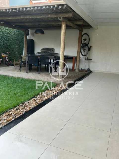 PACA30179 18 - 8
