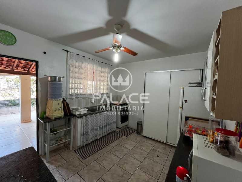 ec2ca5fc-0886-4e97-85f9-347279 - 26