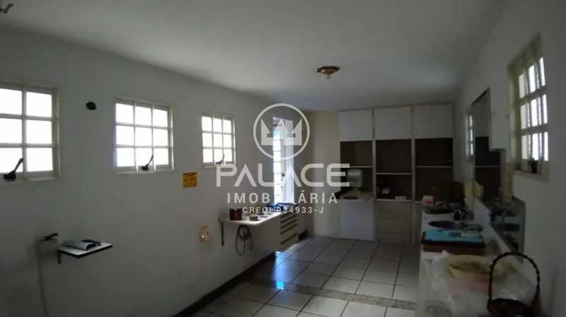 PACA40061 Centro 13 - 15