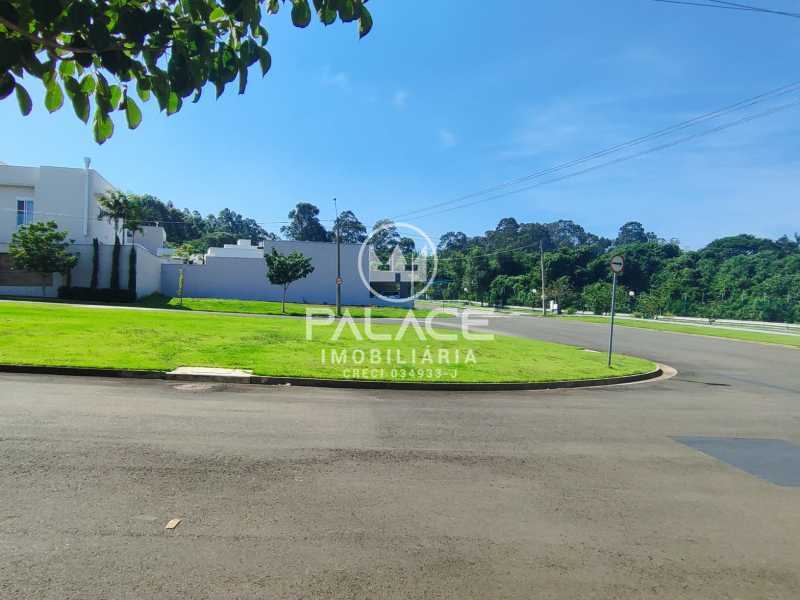 PATR00165 Lazuli 14 - 14