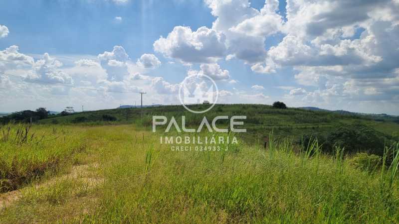 WhatsApp Image 2025-02-21 at 1 - 19