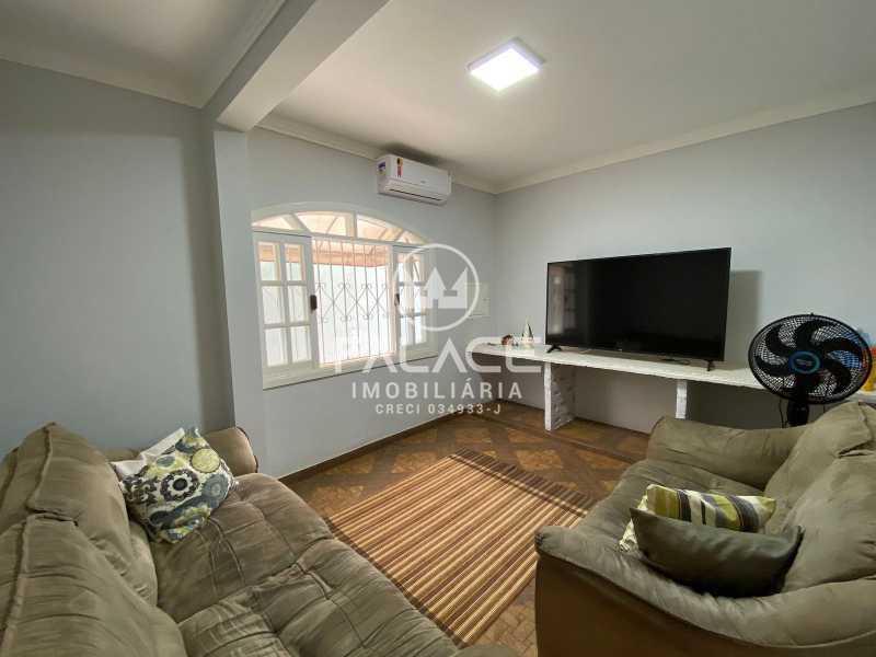 66ec0eea-4967-4bd1-9b45-469295 - 13