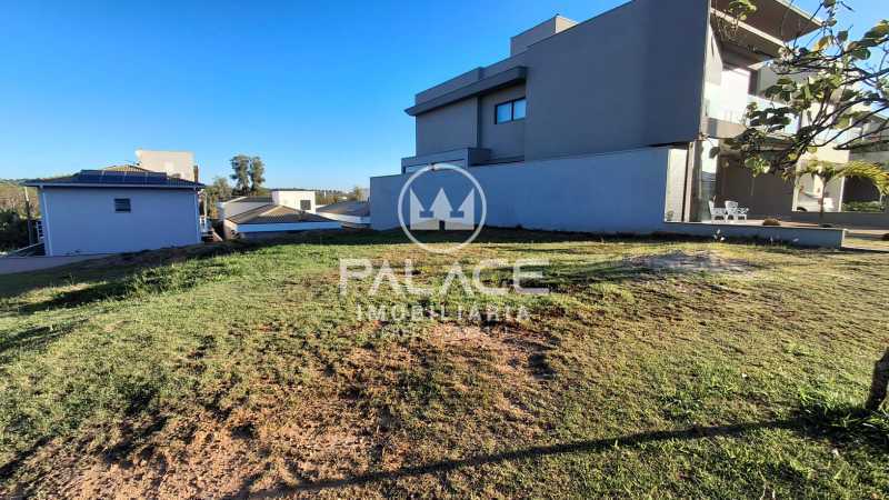 PATR00195 Vila Ditalia I 1. - 5