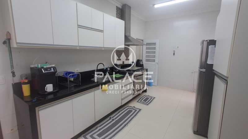 PACA30527 Jupia 39. - 13