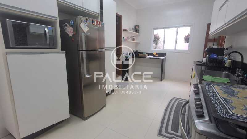 PACA30527 Jupia 42. - 11