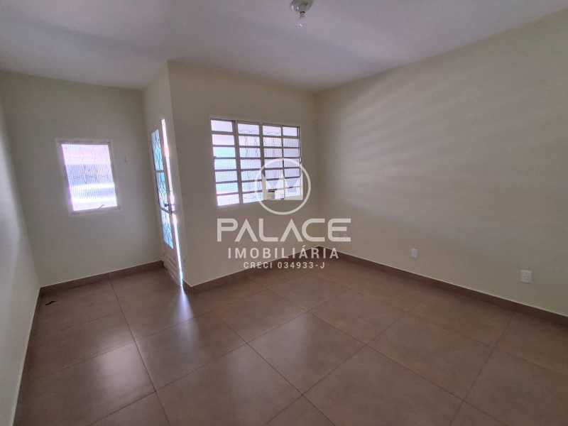 807c0a82-fb9b-4120-bea2-7a6507 - 4