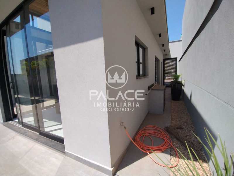 dfeb2d8b-9ac5-477f-b883-2e7e7e - 21