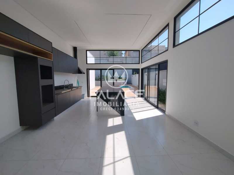 06e0ff5b-9f9d-43c1-82a1-acc489 - 2