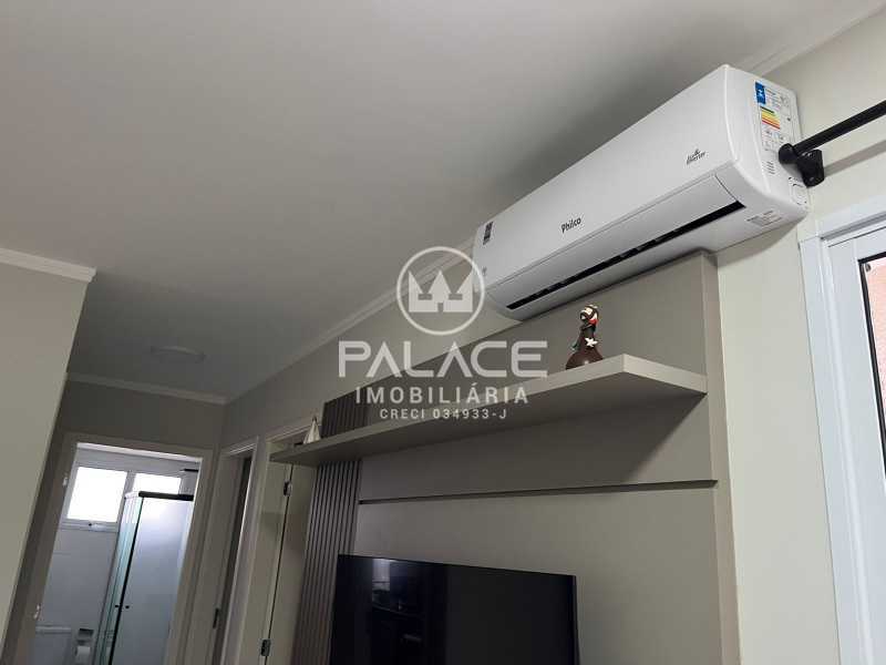 PAAP20588 Top Life 16. - 6