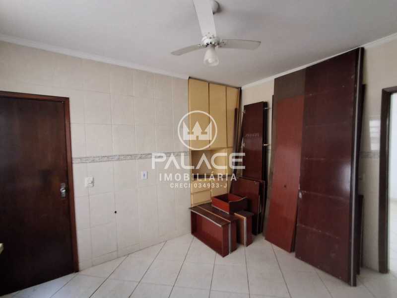 6e0c86c7-f318-477d-b70b-5abd64 - 10