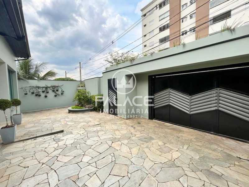 WhatsApp Image 2025-10-29 at 1 - 6