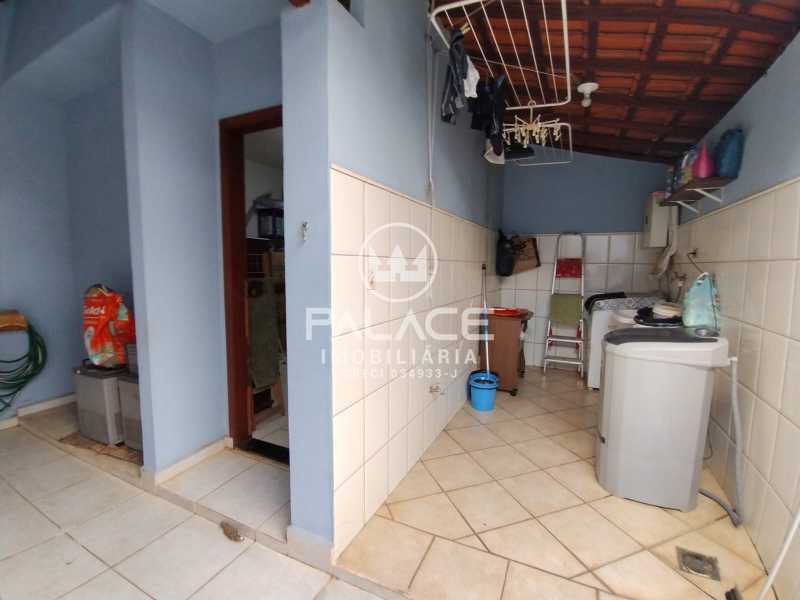 c8301fff-a61e-4bf0-bdd3-66fd5b - 23