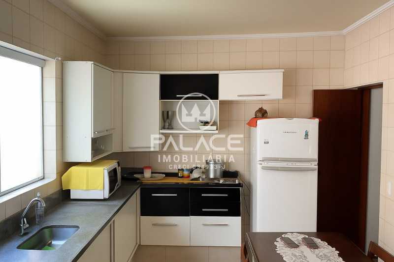 9165a5223a3f4da0ae9d77e276d43d - 7