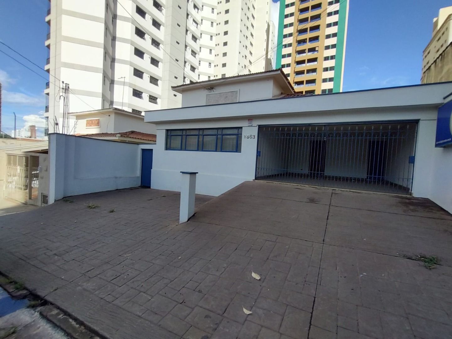 FRENTE DO IMÓVEL - 1