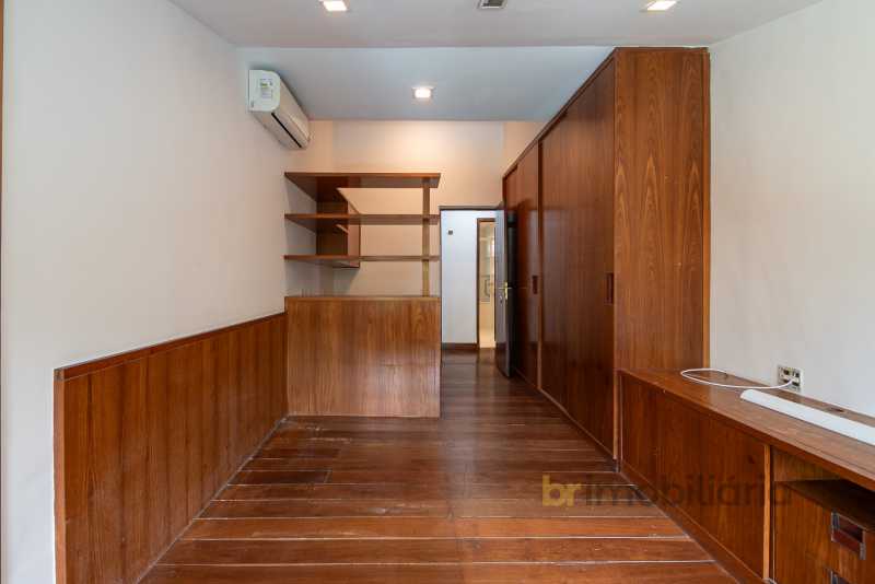 7 Suite 1 - 15