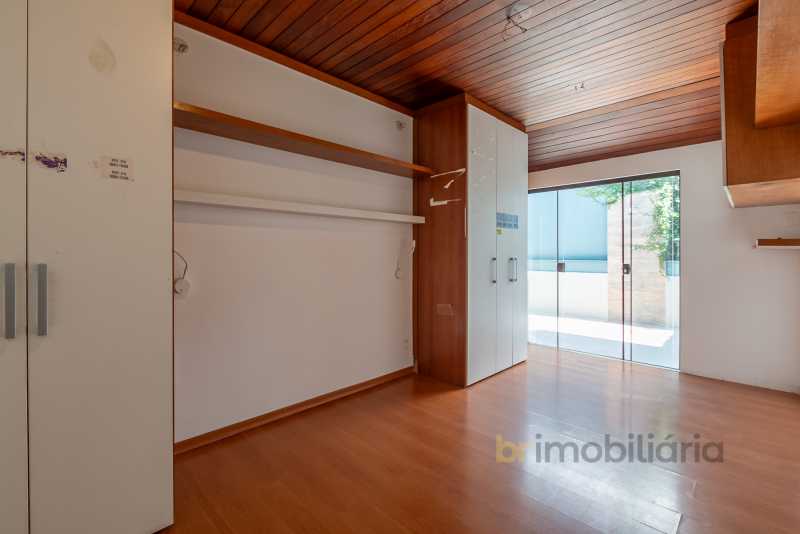 8 Suite 3 - 19