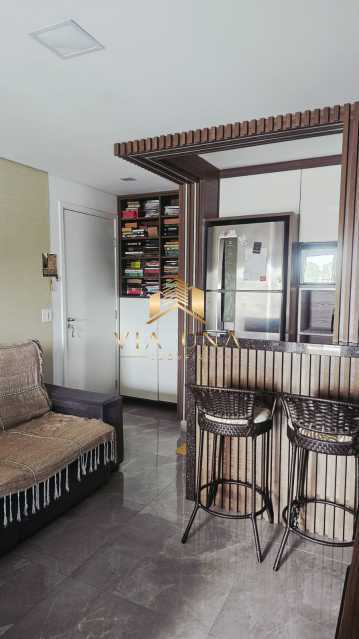 Conheça WhatsApp Image 2026-08-27 at 1 do imóvel - EXCELENTE APARTAMENTO TODO MODERNIZADO, 3 QUARTOS, SUITE, VARANDA, VAGA COBERTA - CONDOMINIO COM PISCINA O MELHOR DA REGIÃO - VUAP30027 - 8 WhatsApp Image 2026-08-27 at 1 - 8
