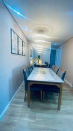 Imperdível - APARTAMENTO 2 QUARTOS. VARANDA, VAGA E CONDOMINIO COM PISCINA - VUAP20037