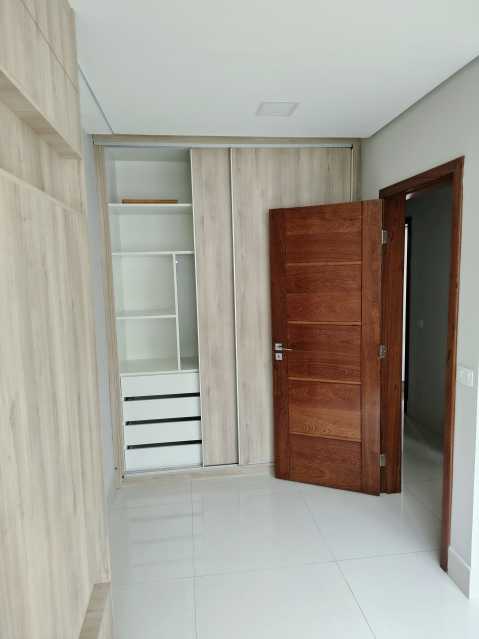 quarto 2 armarios - 13