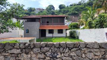 Ótima localização - Casa à venda 4 quartos Piratininga - DNCA50001