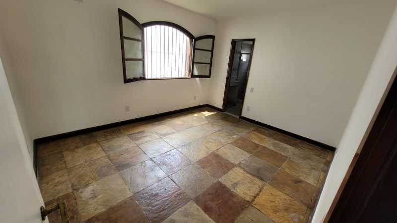 Quarto - 11