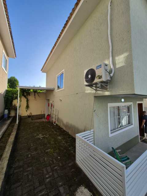 Conheça 27. do imóvel - Linda casa com 2 suítes, em condomínio - Serra Grande, Niterói. - DNCN20004 - 27 27. - 27