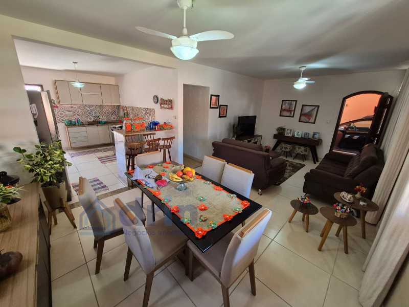 Conheça 3 do imóvel - Excelente Casa no Maravista: Linear, 03 Q. (01 suíte )+Espaçosa Edícula! - DNCA30026 - 3 3 - 3