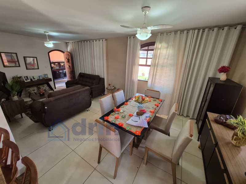 Conheça 5 do imóvel - Excelente Casa no Maravista: Linear, 03 Q. (01 suíte )+Espaçosa Edícula! - DNCA30026 - 5 5 - 5