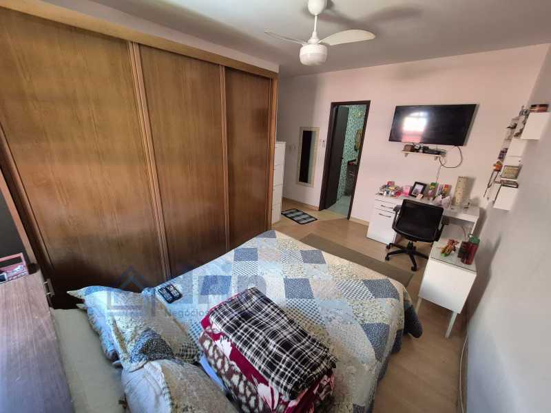 Conheça 18 do imóvel - Excelente Casa no Maravista: Linear, 03 Q. (01 suíte )+Espaçosa Edícula! - DNCA30026 - 18 18 - 18