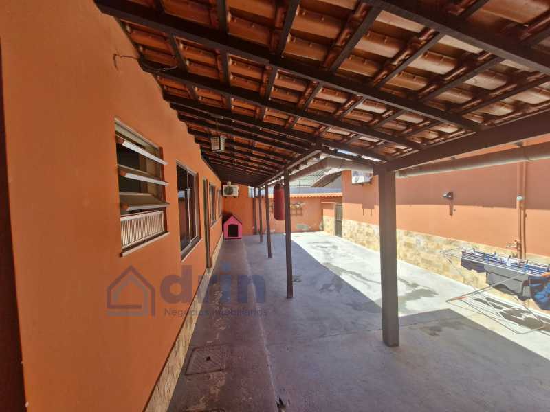 Conheça 25 do imóvel - Excelente Casa no Maravista: Linear, 03 Q. (01 suíte )+Espaçosa Edícula! - DNCA30026 - 25 25 - 25