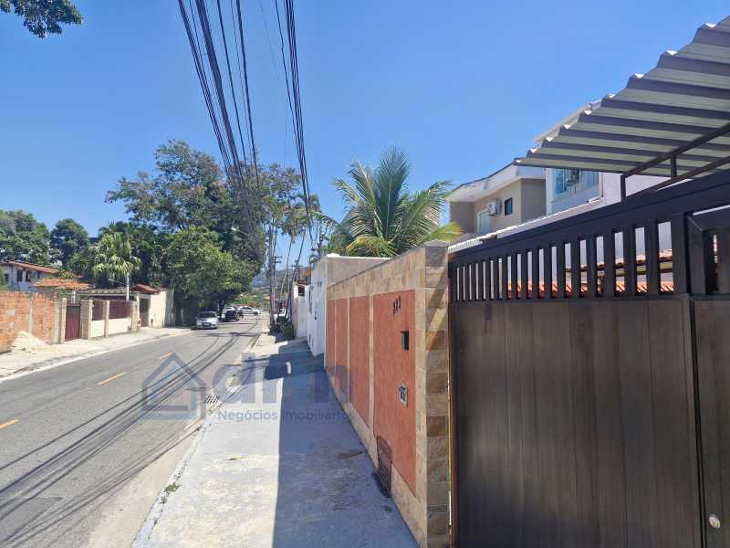 Conheça 27 do imóvel - Excelente Casa no Maravista: Linear, 03 Q. (01 suíte )+Espaçosa Edícula! - DNCA30026 - 27 27 - 27