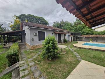 Ótima localização - CASA 3 quartos - terreno com 720m² - VALE FELIZ - DNCA30024