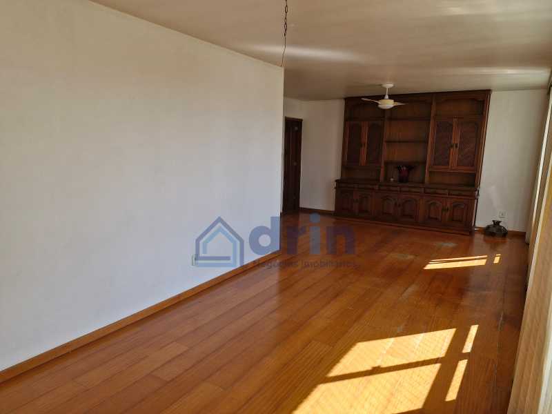 Sala Ampla - 3